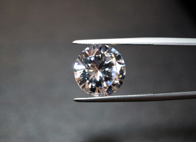 ダイヤモンド買取はどんな店舗に持ち込むと高く買い取れる？