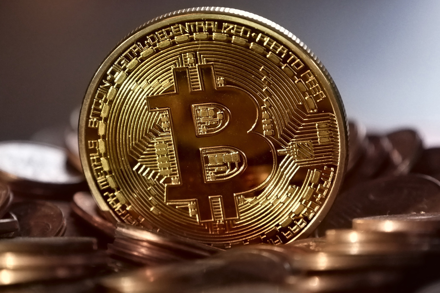 金の価格が暴落するシナリオとその可能性