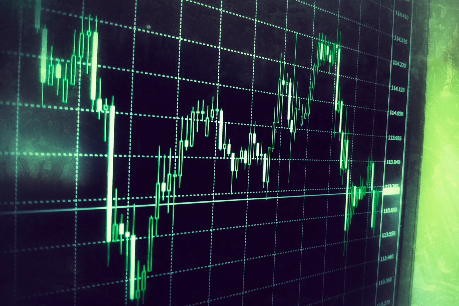 金価格とドルの関係とは？<br>価格変動する要因や<br class=