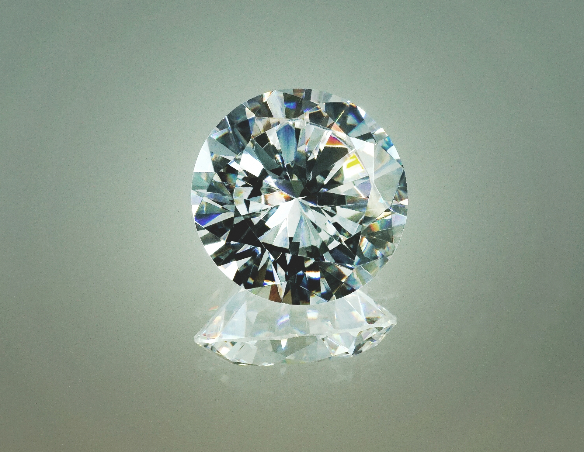 ユーレカはアフリカで初めて発見された奇跡のダイヤモンド！