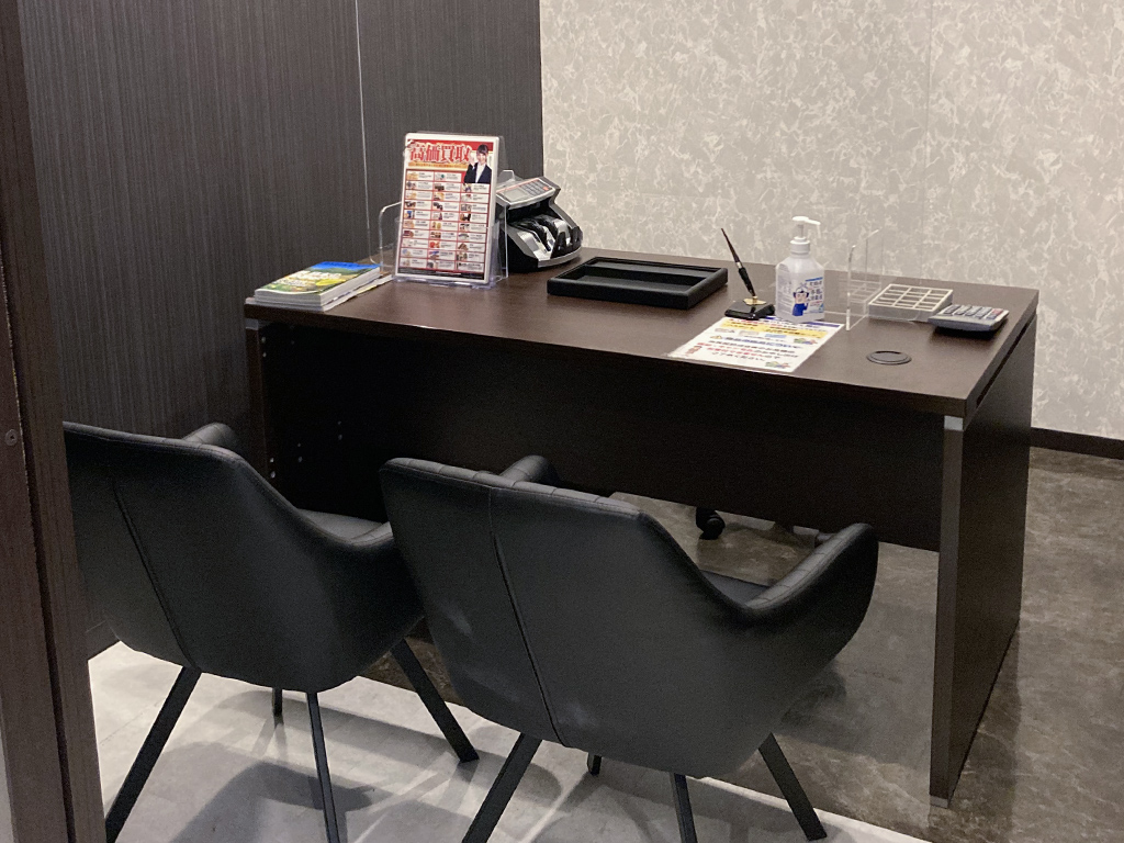 思い出のお品物も丁寧に拝見いたします。