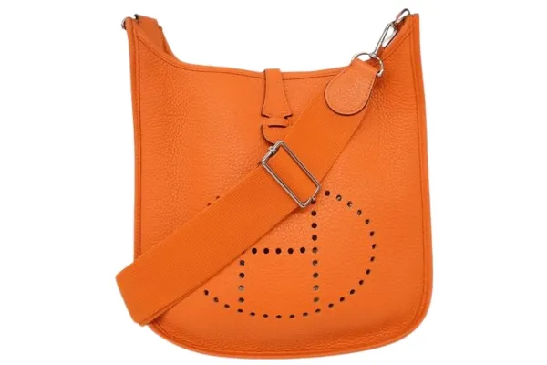 エヴリン|Hロゴが控えめなカジュアルショルダー