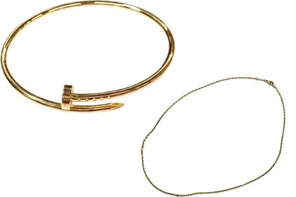 イエローゴールドが変色する原因と対処法