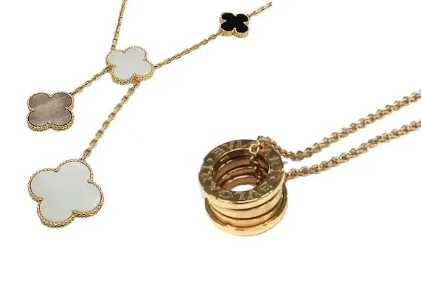 イエローゴールドが使われているアクセサリー