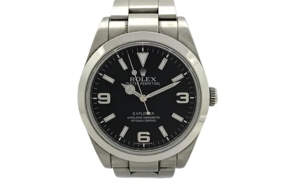 Ref.214270が39mmサイズで人気