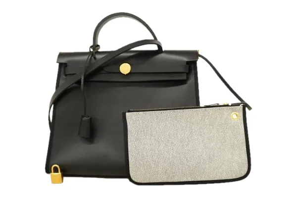 エルメス エールバッグジップの使い勝手は?