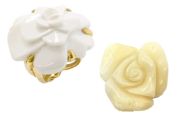 シャネルのカメリア以外の花柄アイテムはある？