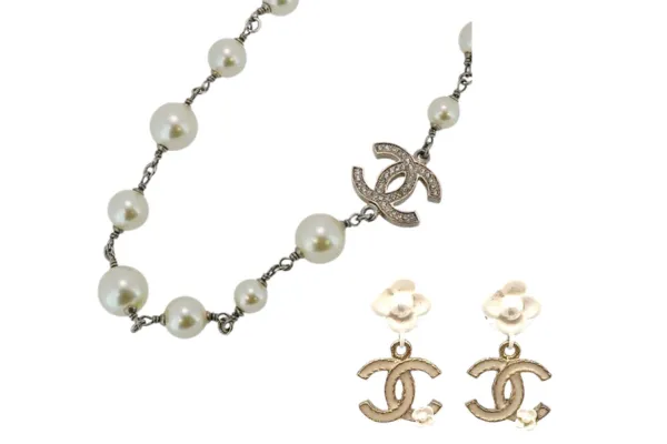 ロゴの変遷とブランド戦略|時代を映すマーケティング