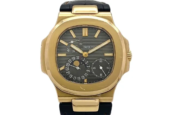 パテックフィリップ「ノーチラス」の人気モデルと中古相場の目安