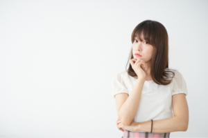 考える人