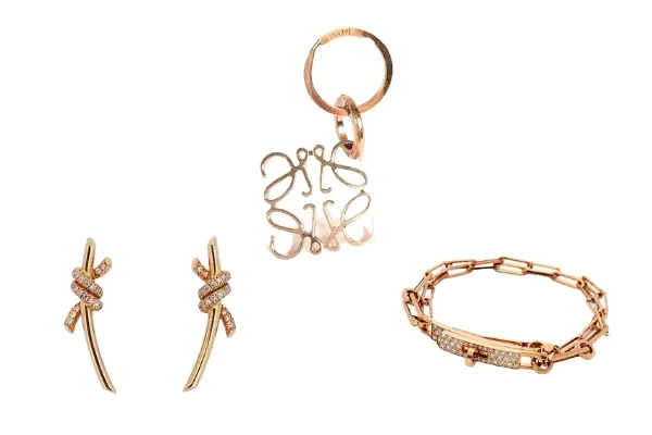 ピンクゴールドが似合う人の特徴は？