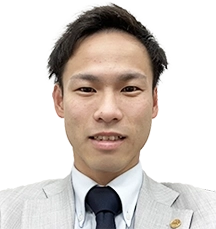片川 誠弥店長