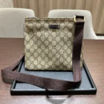 グッチ  ショルダーバッグ