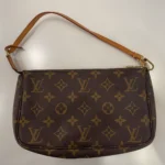 LOUIS VUITTON　ポシェット アクセソワール　モノグラム