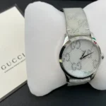 GUCCI Gタイムレス ホログラム 126.4 YA12604058