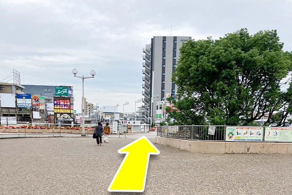 そのまま真っ直ぐ進み、住道駅前大橋を渡ります。