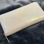 ルイ・ヴィトン ジッピーウォレット ヴェルニ