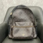 コーチ バックパック シグネチャー