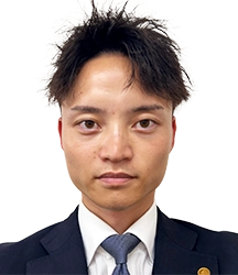 新田 店長
