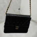 シャネル マトラッセ プッシュロックチェーンショルダー ラムスキン
