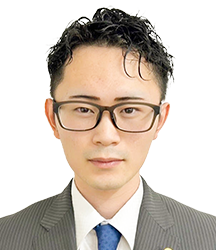 丹生谷 店長