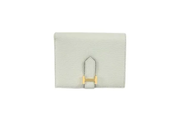 ベアンコンパクト