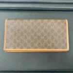 セリーヌ 財布 マカダム