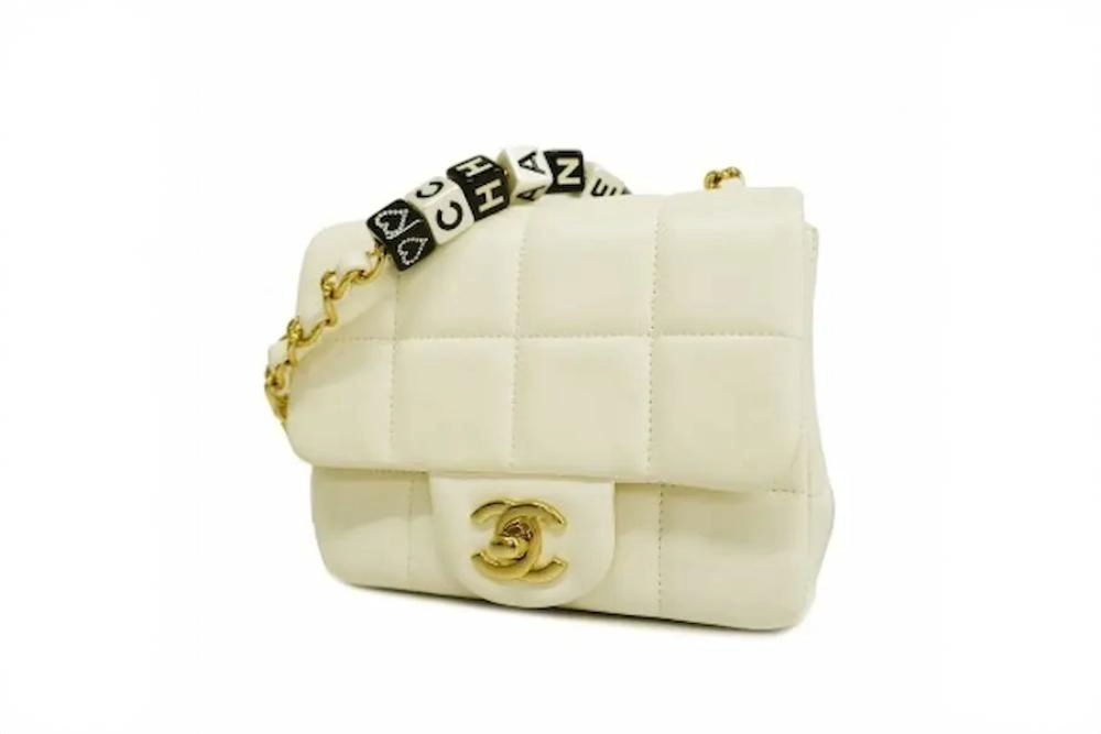 シャネル(CHANEL)の定番バッグ人気ランキング