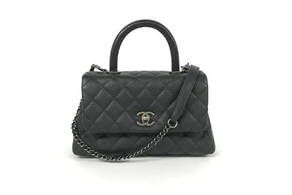 1970年代のシャネルのバッグは高値で売れる？