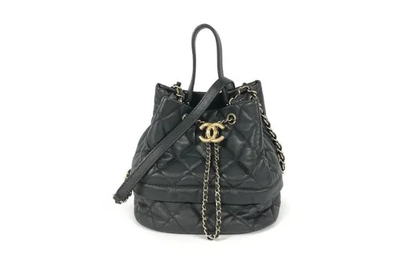 1970年代のシャネルのバッグの本物と偽造品の見分け方