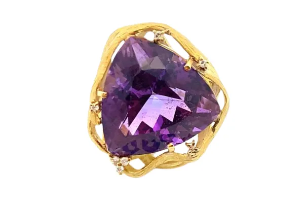 アメジストの本物と偽物の違いとは？偽物の種類も紹介