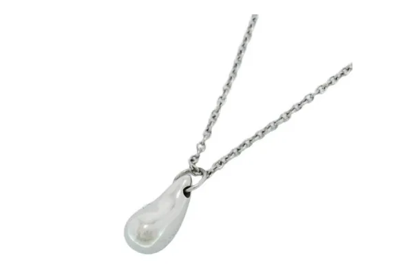 ティファニー「ティアドロップ」はダサい？本当の魅力をご紹介