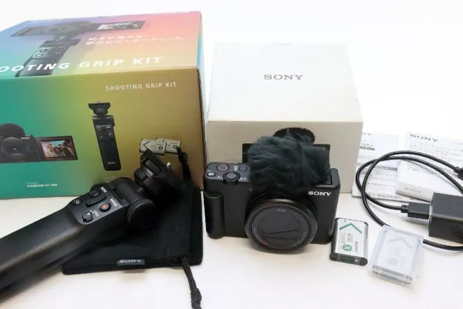 ソニー SONY VLOGCAM ZV-1II SHOOTING GRIP KIT 」の参考買取価格(相場 