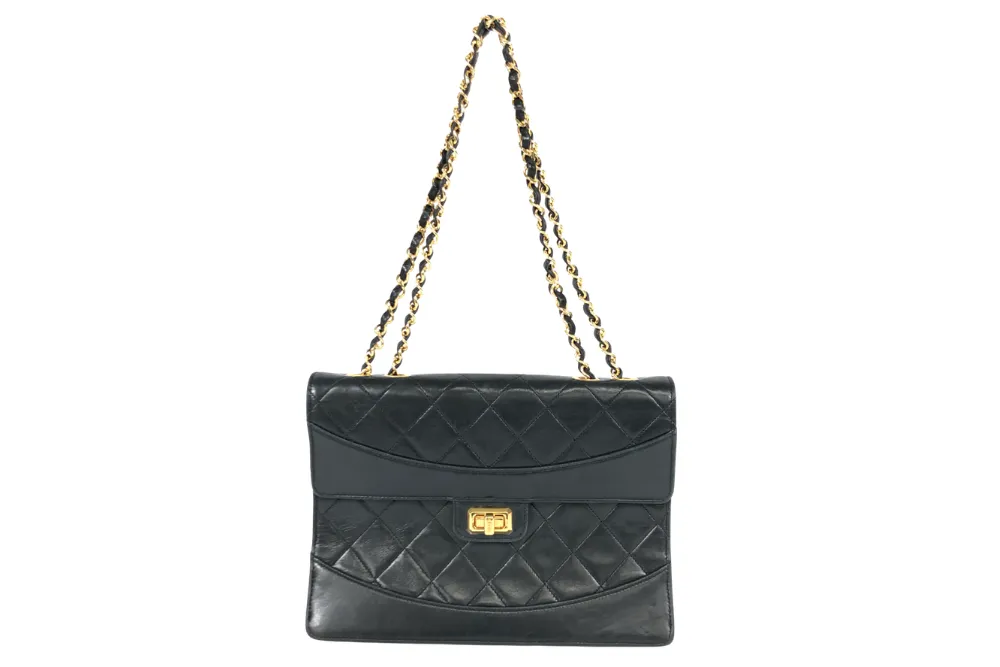 2.55 チェーンショルダーバッグ