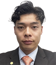 井谷 店長