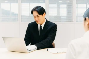 査定結果を出す人