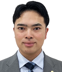 奥田　侑聖　店長