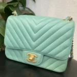 シャネル チェーンショルダー Vステッチ