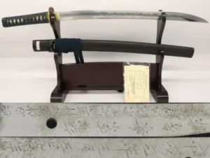 太刀 わきざし[長さ]52.4cm[反り]0.9cm[目釘]1個[銘](表)明治神宮御神宝御太刀…(裏)平成五年五月吉祥日 拵 岐阜