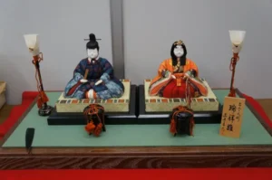 ひな人形