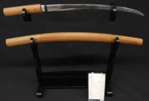 脇差 [長さ]42.4cm[反り]1.1cm[目釘]1個[銘]無銘 白鞘 兵庫県登録