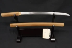 脇差 [長さ]47.4cｍ[反り]0.8cm[目釘]2個[銘]無銘 白鞘 新潟県登録