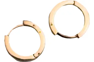 ピアス