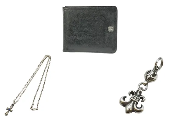 クロムハーツの年齢層は？「ダサい」と言われる理由や実際の評判、男女別人気アイテムも紹介