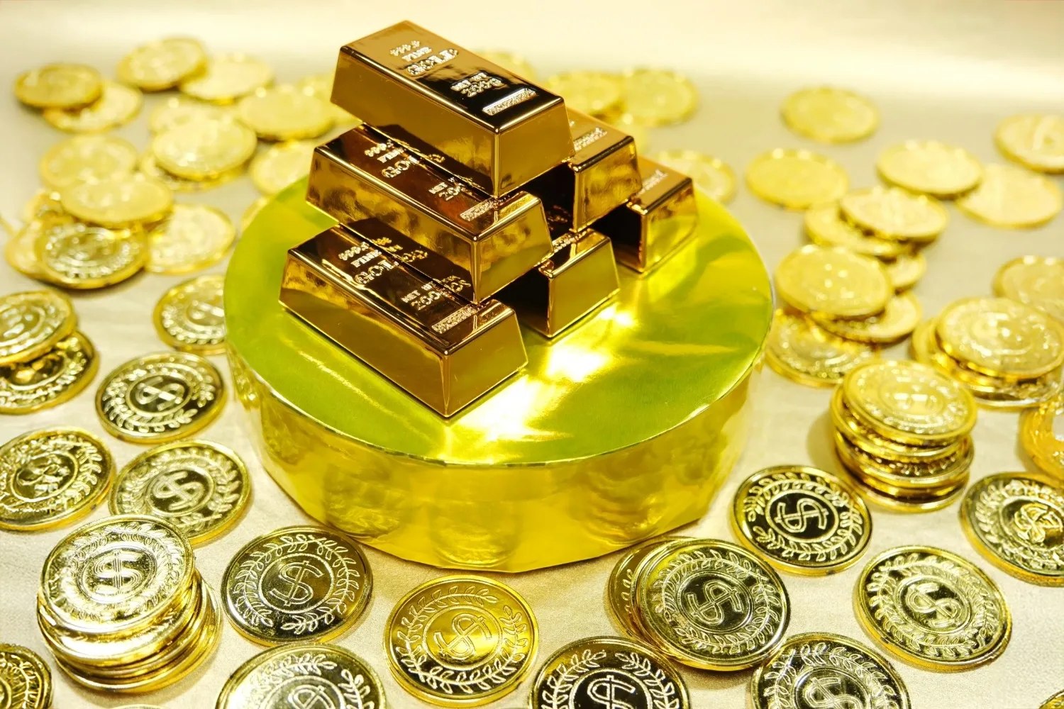20年後の金価格は上昇するの？過去の指標をもとに将来の価値を予想！