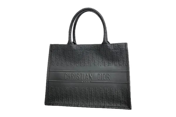 購入前に確認すべきディオール ブックトートの出品情報チェックリスト