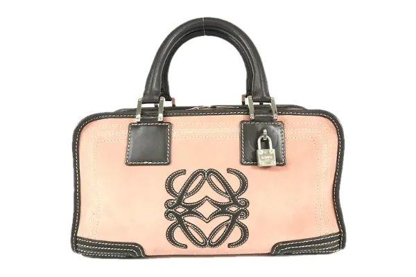 ロエベの歴史とブランド背景