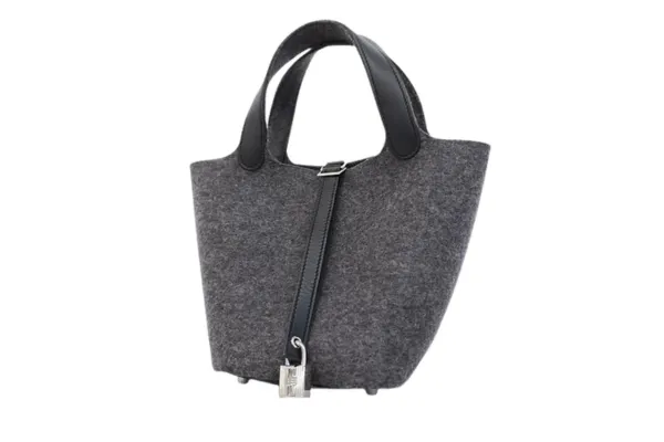 フェルトピコタン