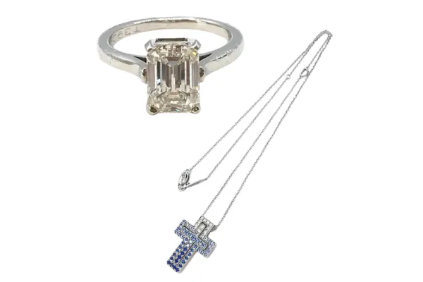 サファイアとダイヤモンドのお手入れ方法