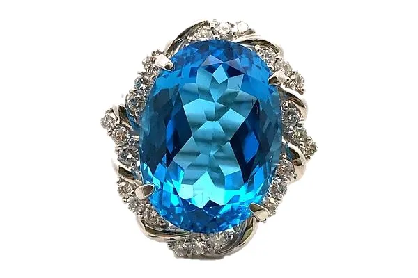 トパーズの石言葉とスピリチュアルな意味